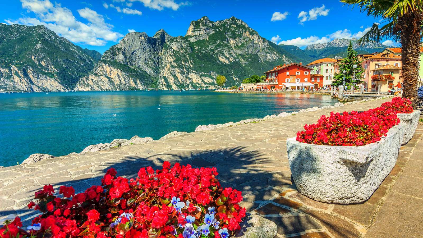 Λίμνη Γκάρντα - Ιταλία online παζλ