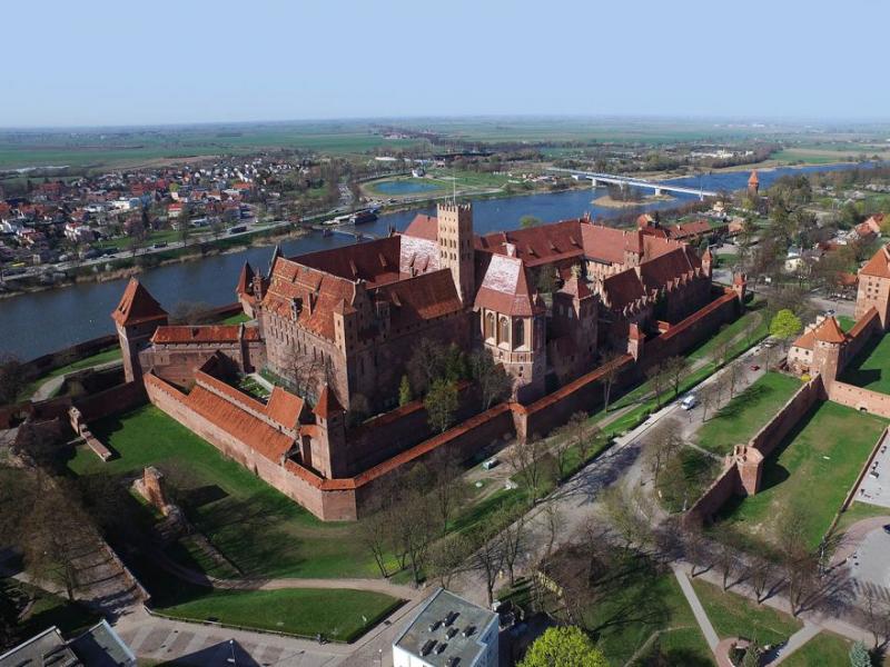 Malbork Castle Fortress pussel på nätet