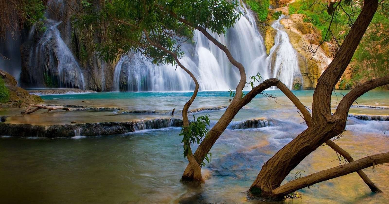landscape with a waterfall online puzzle