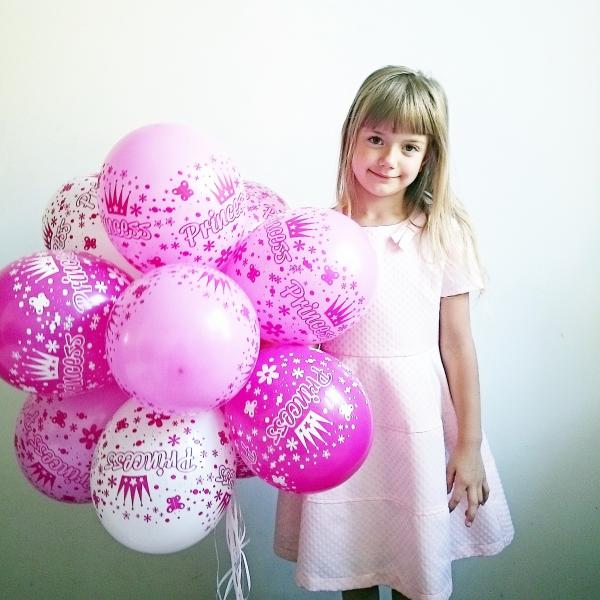 κορίτσι και μπαλόνια παζλ online