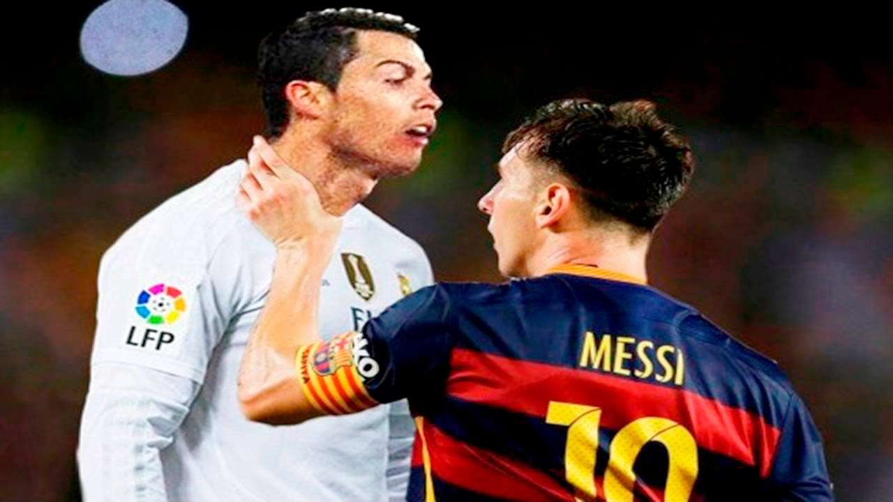 Messi kväver Ronaldo !! : o Pussel online