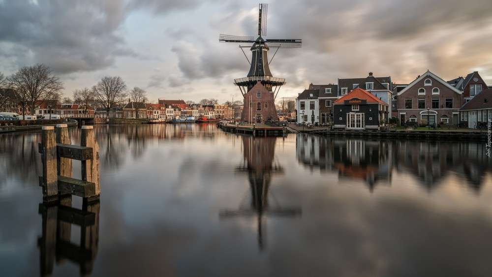 Холандски пейзаж онлайн пъзел