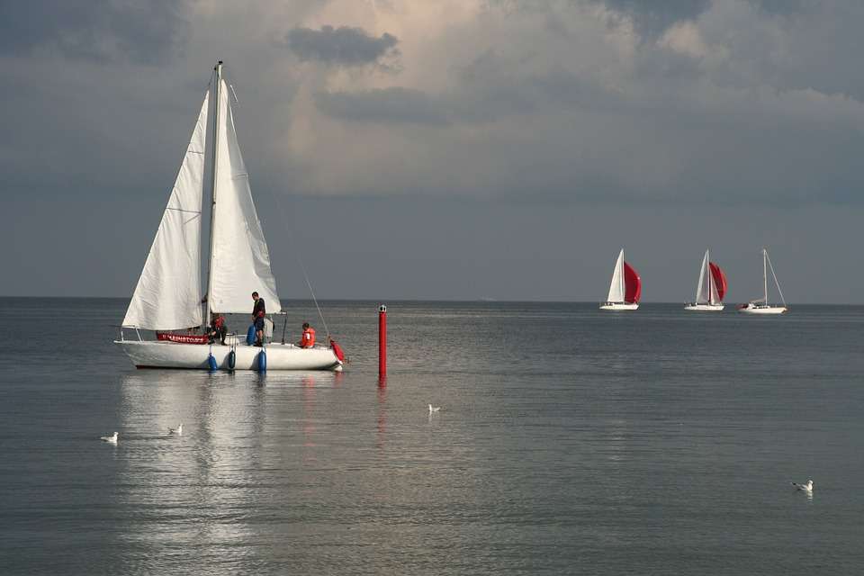 Gdańsk. Sailboats on the sea. jigsaw puzzle online