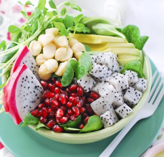 Salad with dragon fruit jigsaw puzzle online