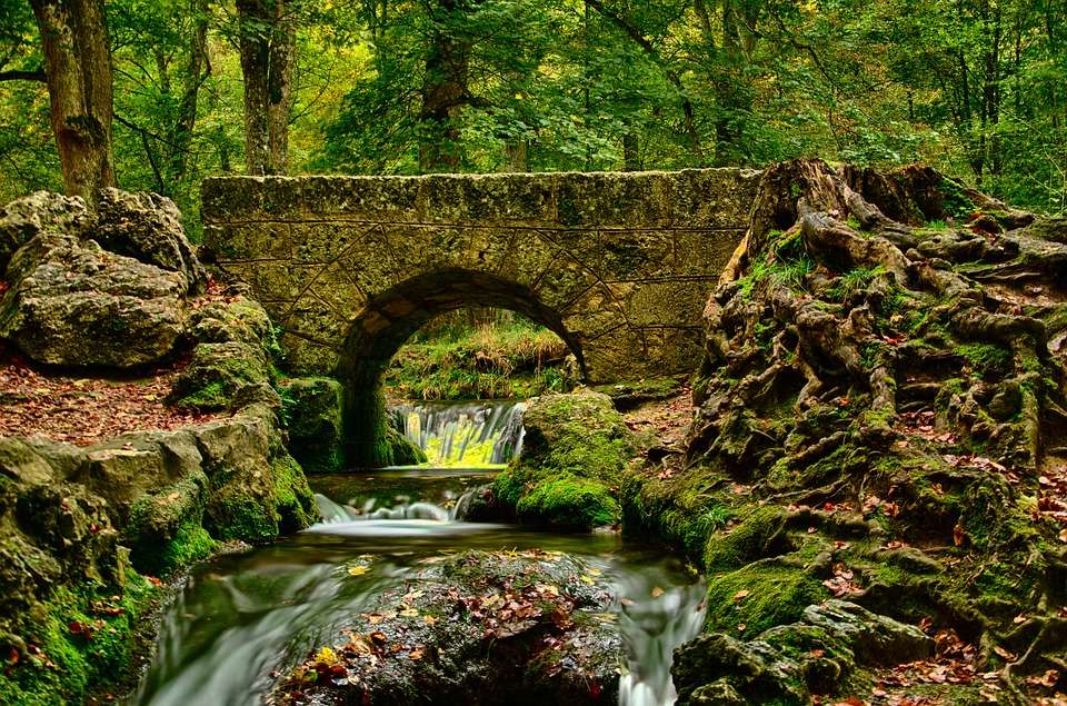 Podul de piatră în Germania. jigsaw puzzle online