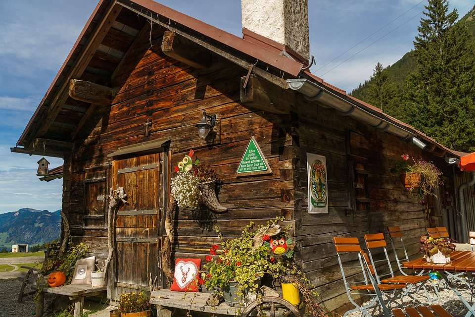 Summer cottage in Oberstdorf. jigsaw puzzle online