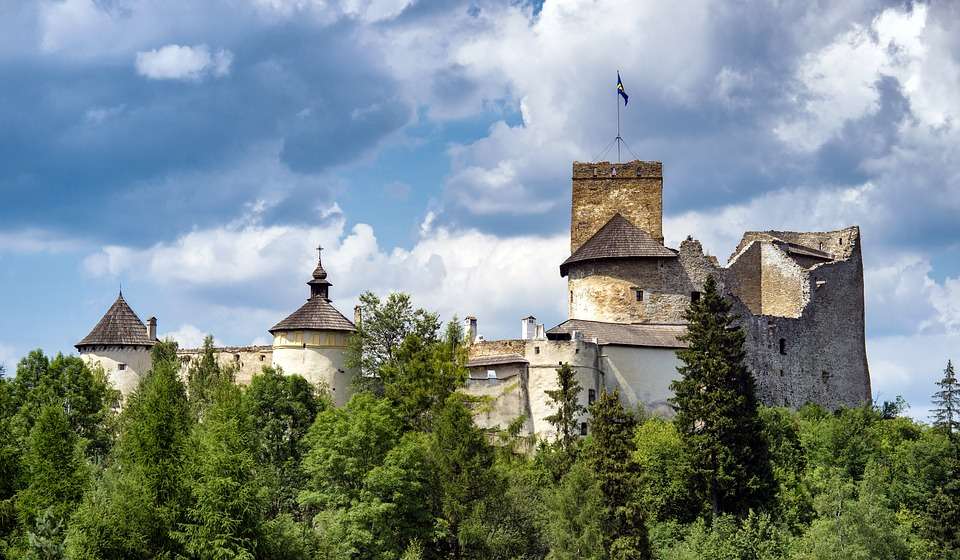 Château à Niedzica. puzzle en ligne