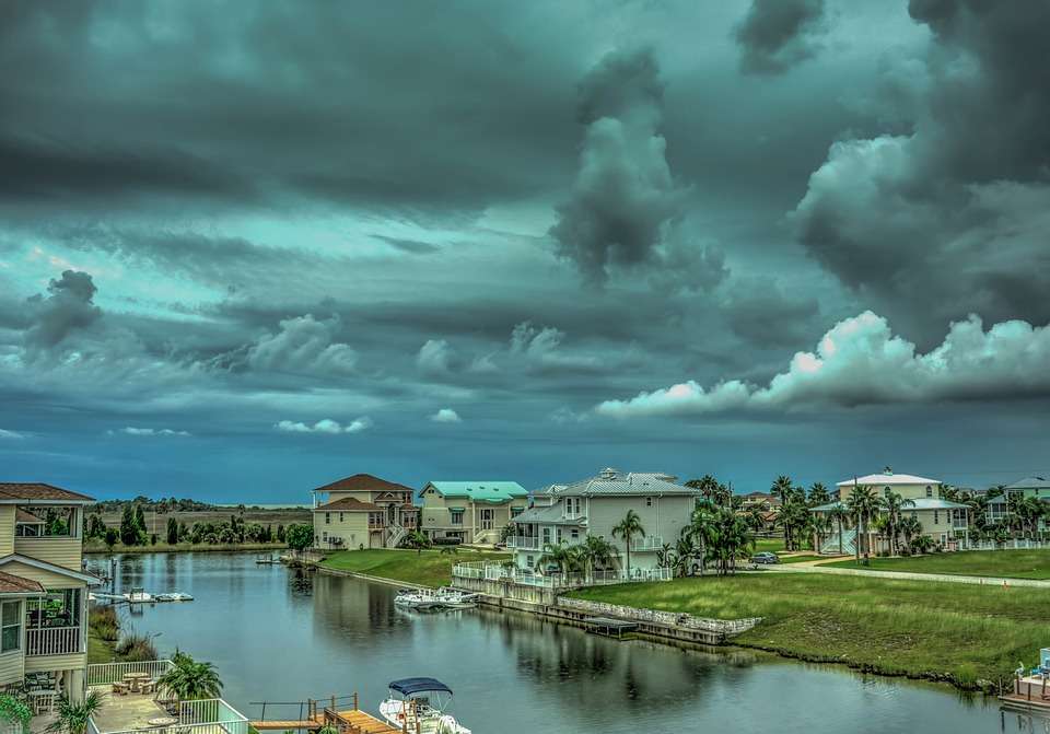 Storm over Florida. jigsaw puzzle online