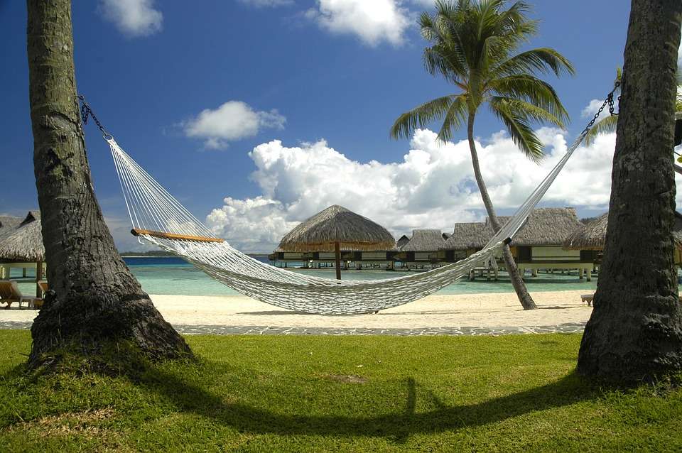 Hangmat op het strand. online puzzel