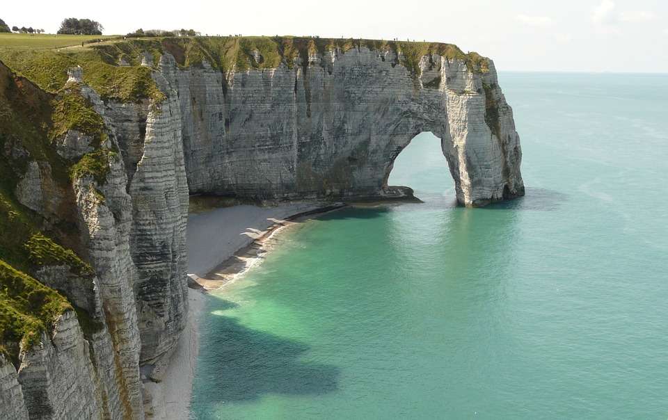 Cliff in der Normandie. Online-Puzzle