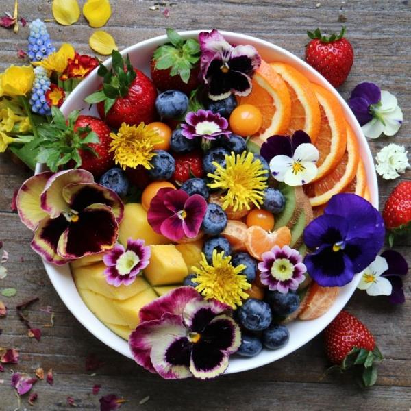 Frutas y flores comestibles. rompecabezas en línea