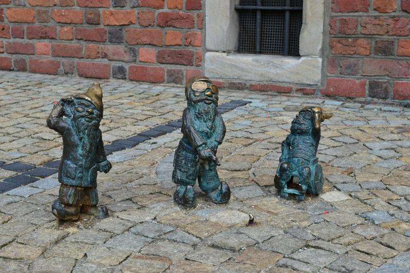 Gnomii lui Wroclaw. jigsaw puzzle online