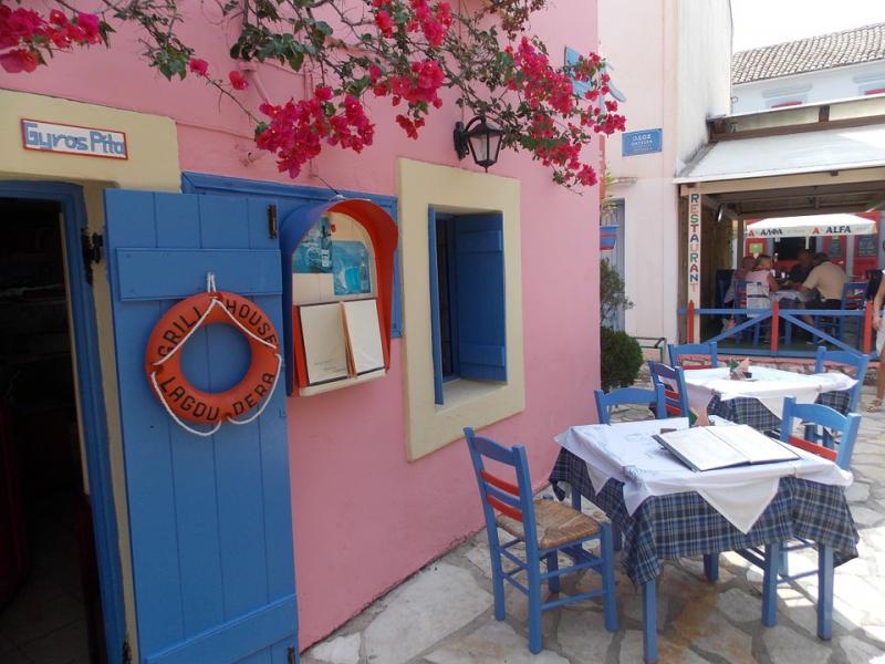 Restaurang i Grekland. Pussel online