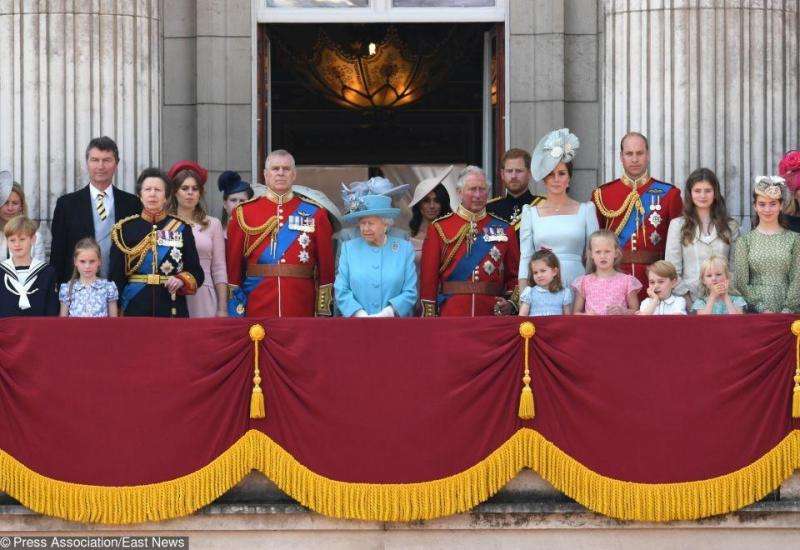Královna Elizabeth skládačky online
