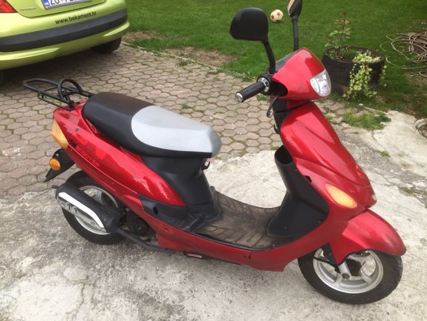 scooter vermelho quebra-cabeças online