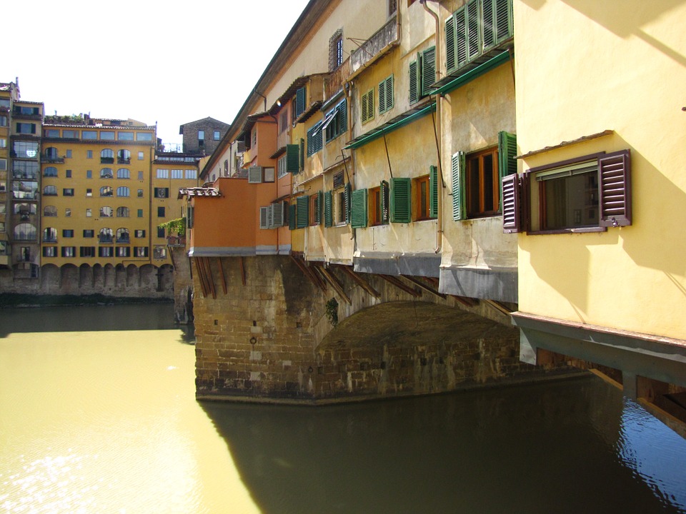 Brücke in Florenz. Puzzlespiel online