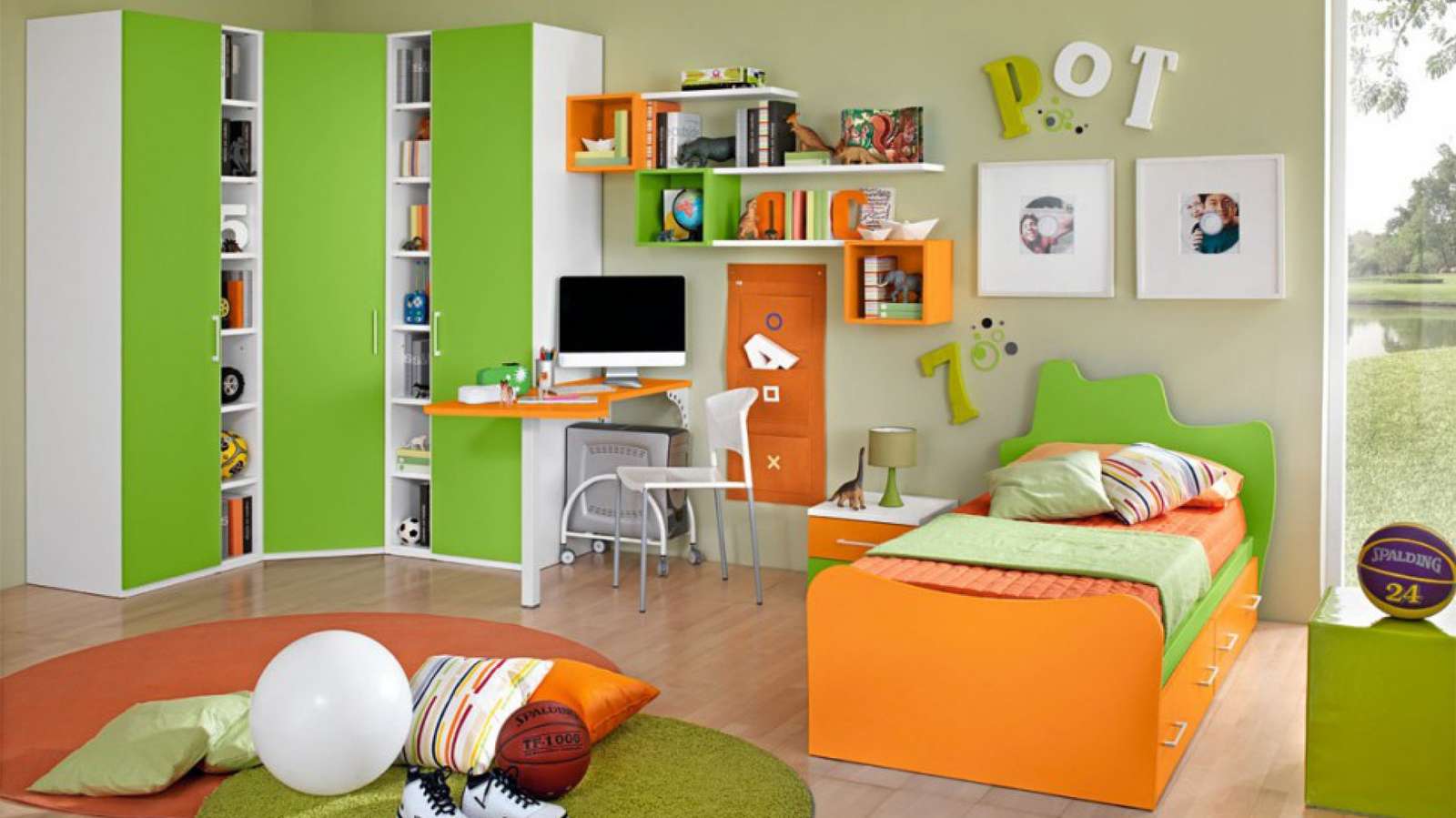 Room in green color jigsaw puzzle online