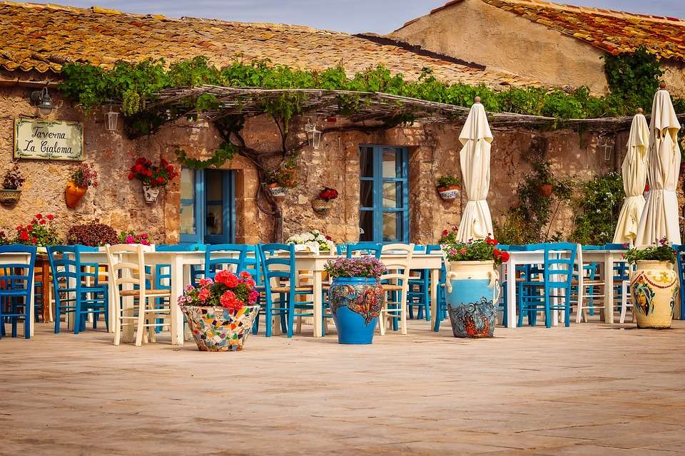 Taverna din Sicilia. puzzle online