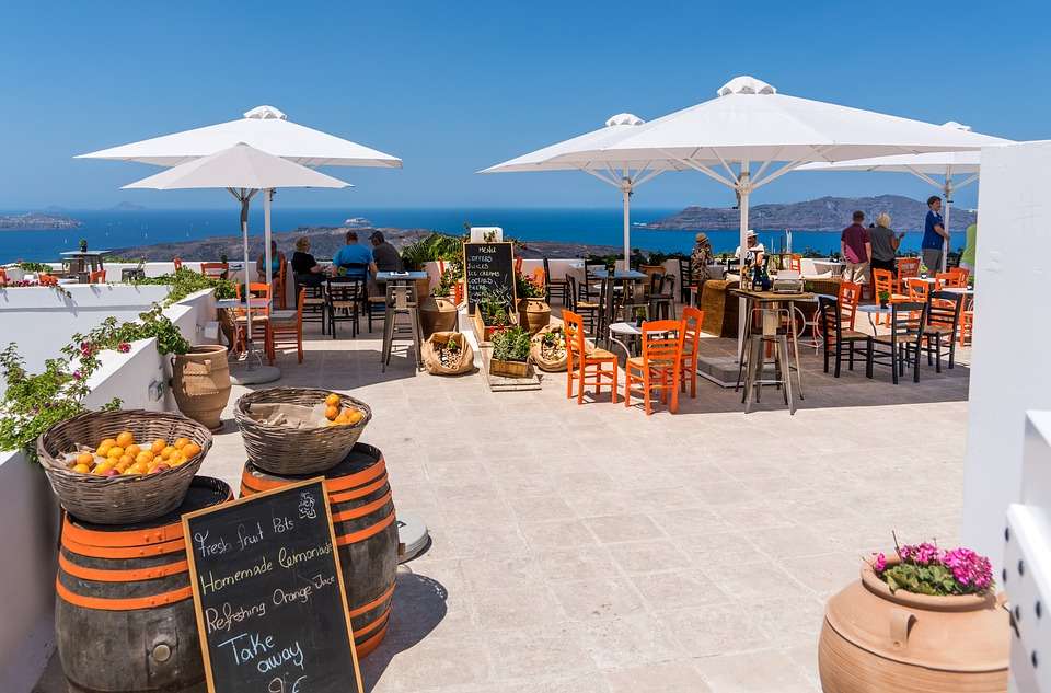 Restaurang på Santorini. Pussel online