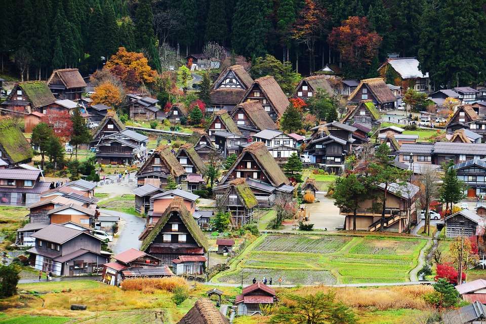 Japanisches Dorf. Puzzlespiel online