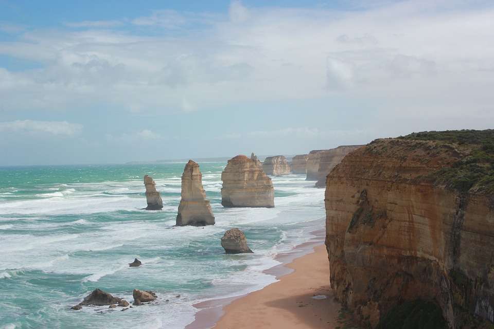 Скалы в Австралии. онлайн-пазл