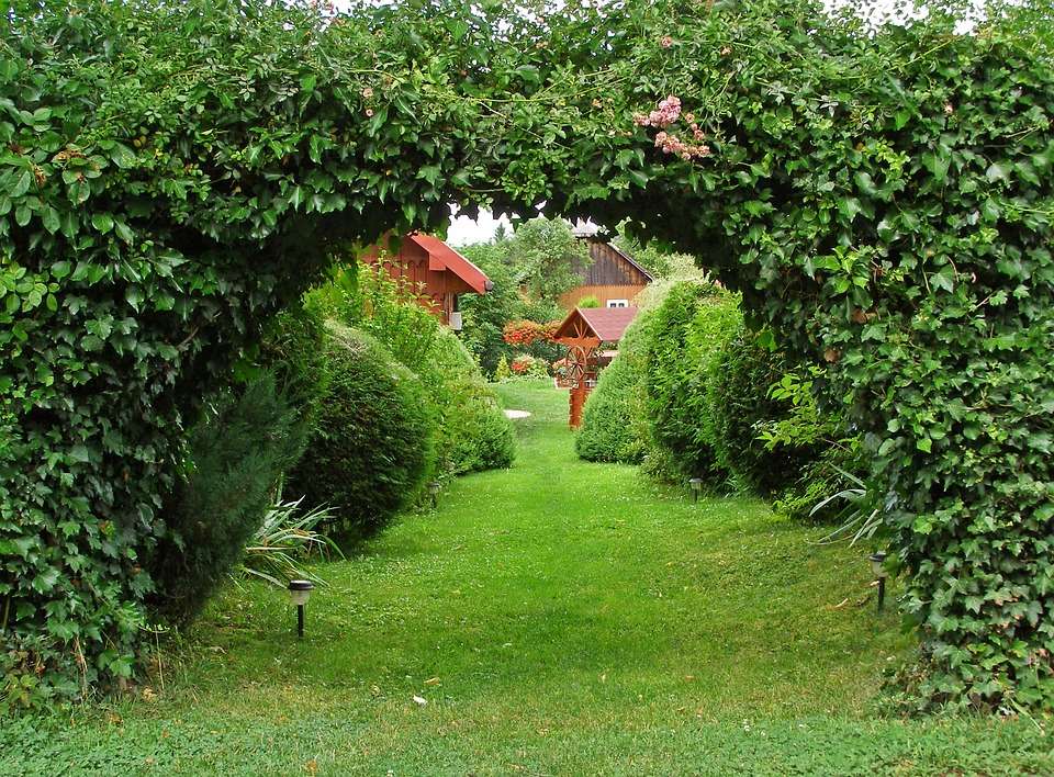 Вход в градината. онлайн пъзел