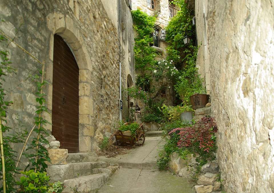 Γαλλικό χωριό Cevennes. online παζλ