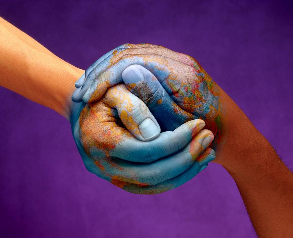 a hand for the world jigsaw puzzle online