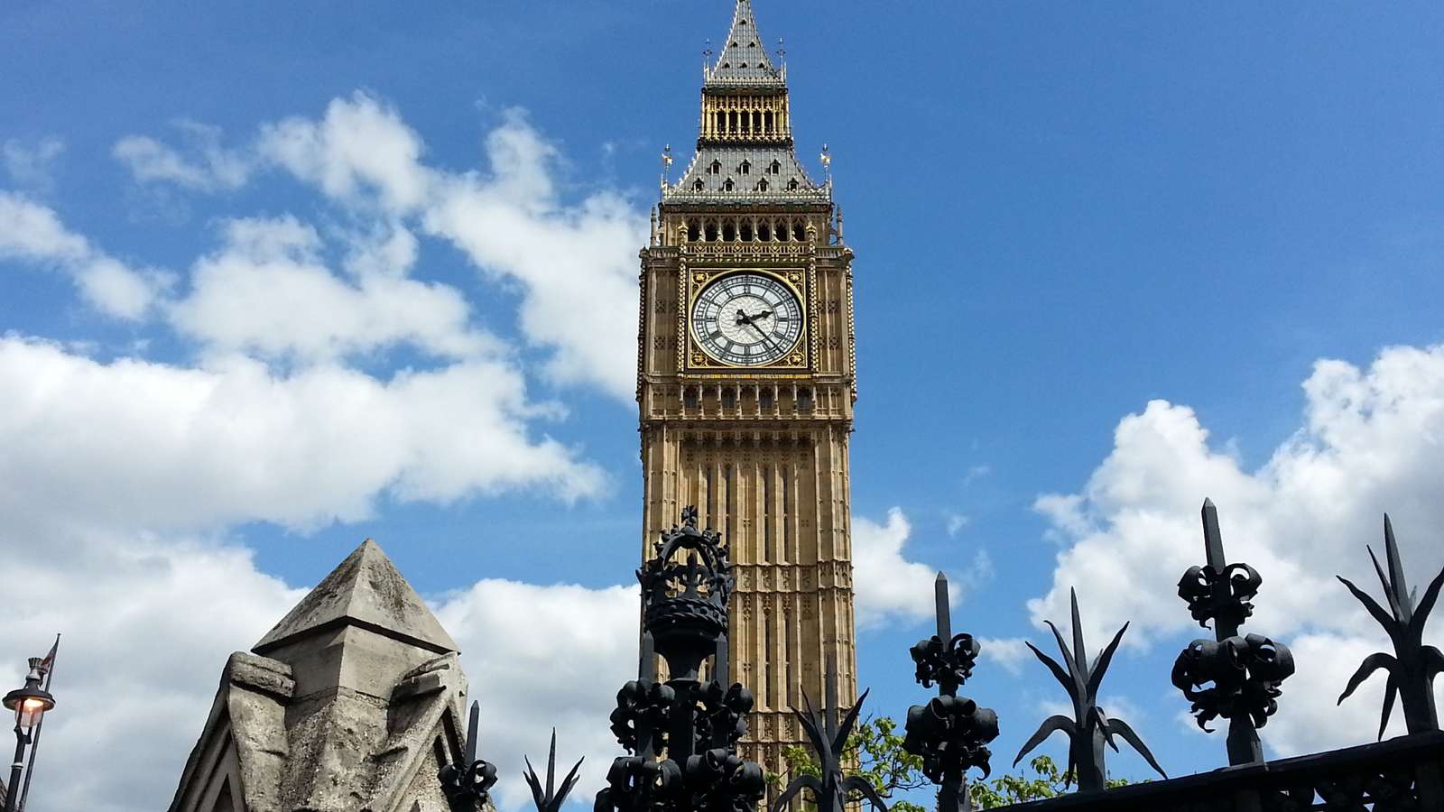 ロンドン-時計。 オンラインパズル