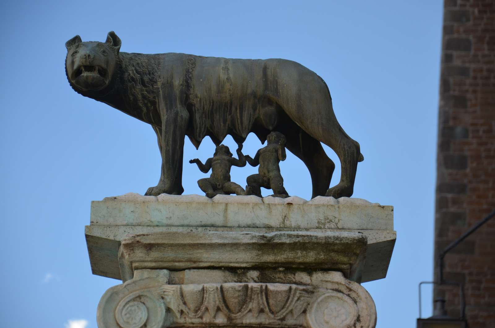 Capitoline Wolf jigsaw puzzle online
