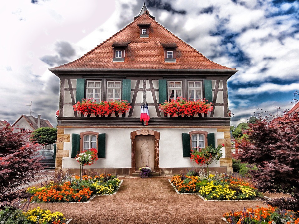 Haus in Seebach. Frankreich. Puzzlespiel online