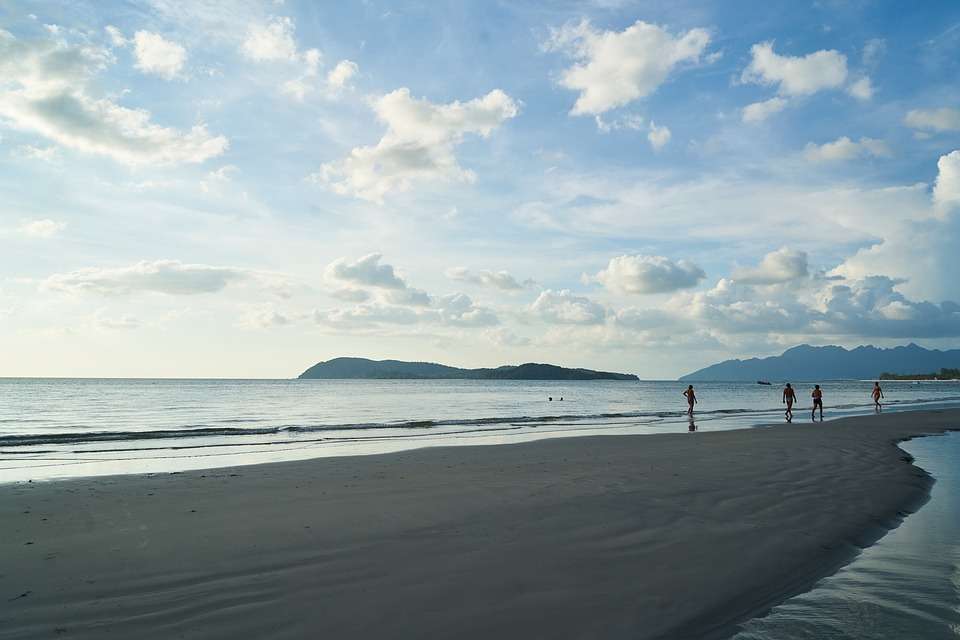 Egy ázsiai tengerparton. kirakós online