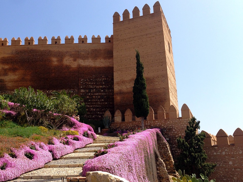 Крепостта Алмира. Испания. онлайн пъзел
