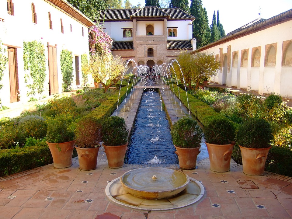 Tuinen in Granada. online puzzel