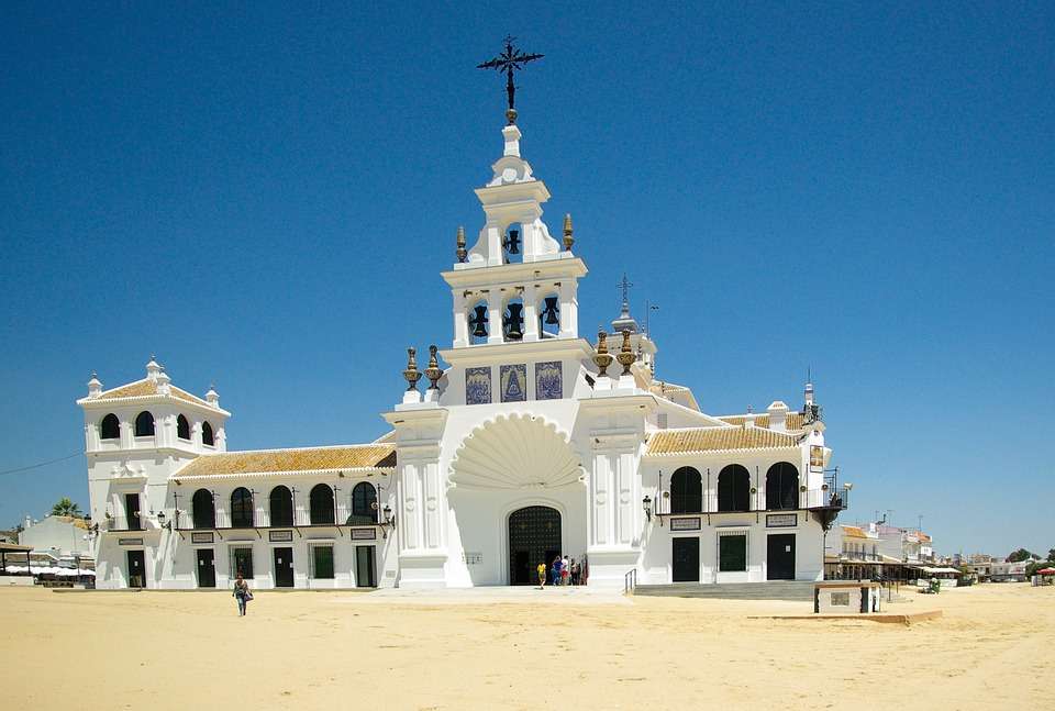 Igreja na Andaluzia. quebra-cabeças online