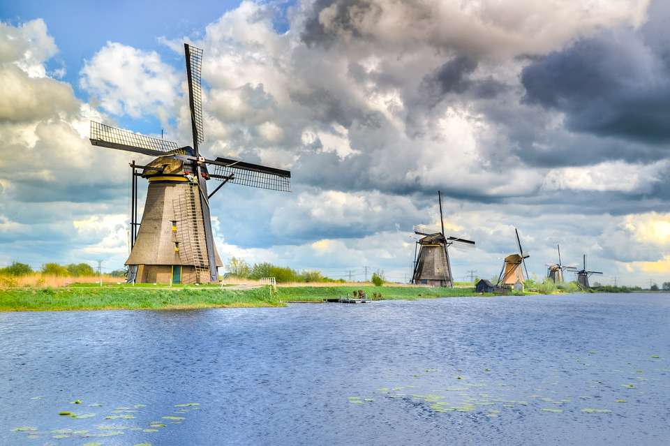 Holandské větrné mlýny. skládačky online