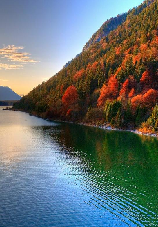 mountains and water jigsaw puzzle online