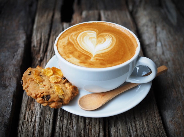Süti és kávé kirakós online