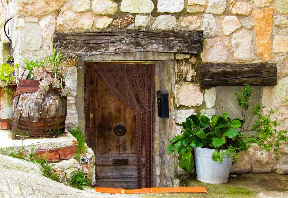 Entrance to the house. jigsaw puzzle online