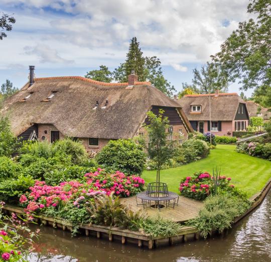 Giethoorn in the Netherlands. online puzzle