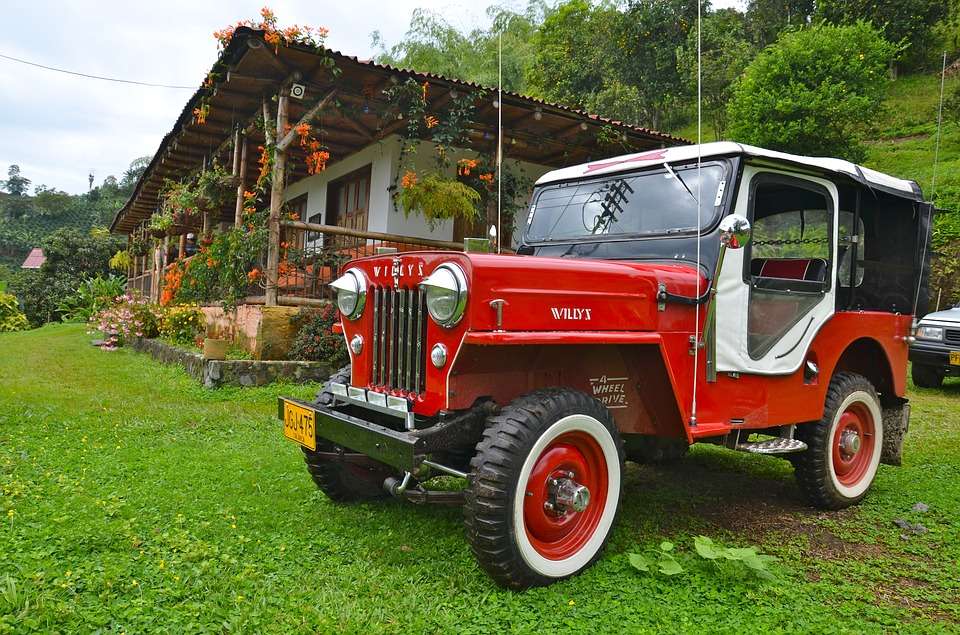 A beautiful old Willys. jigsaw puzzle online