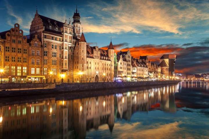 Gdańsk at night. jigsaw puzzle online