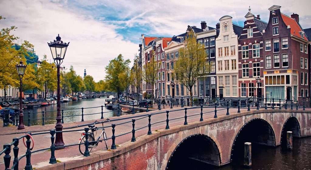 Amsterdam colorido rompecabezas en línea