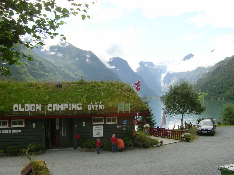 Camping en Norvège. puzzle en ligne