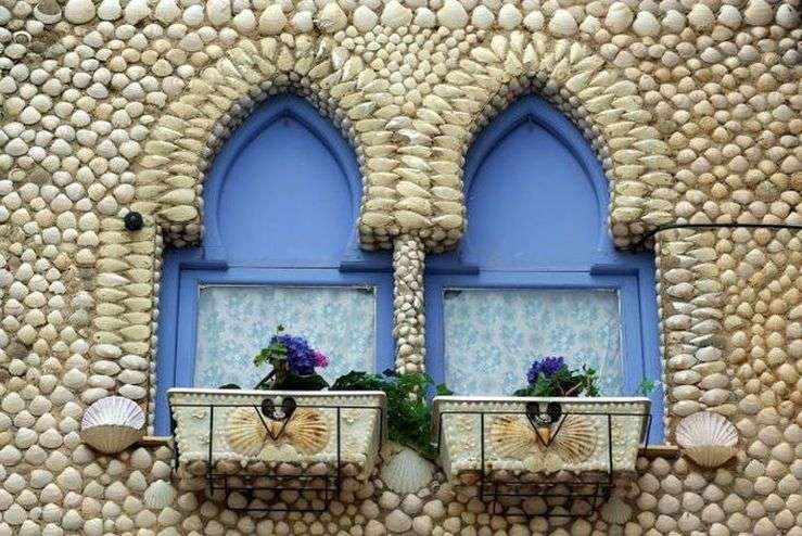 facciata della casa con conchi puzzle online