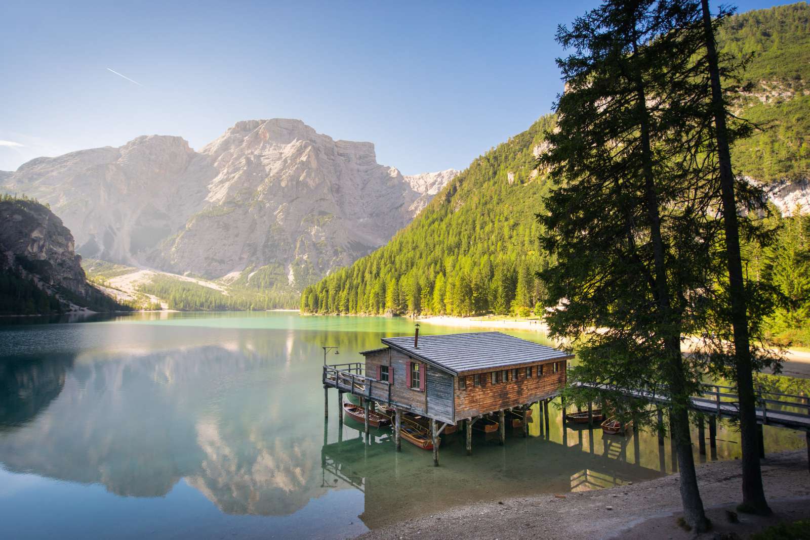 Lago nas Dolomitas. puzzle online