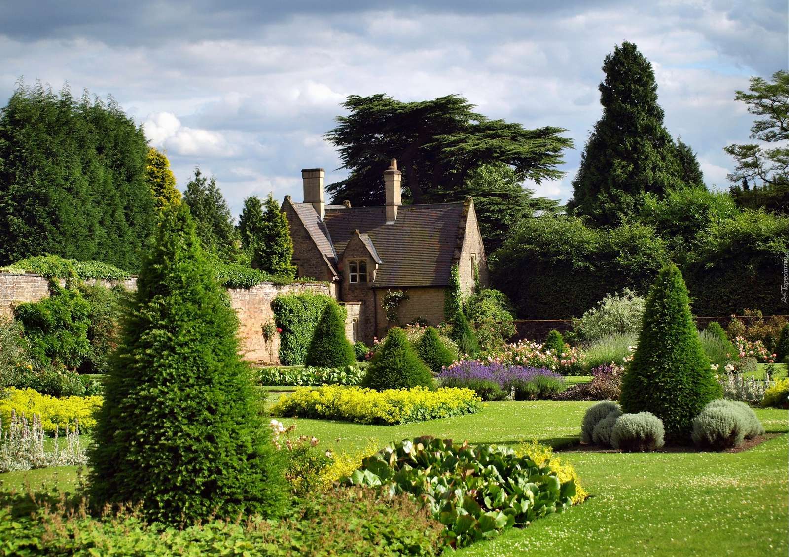 Ένας κήπος στην Αγγλία. online παζλ