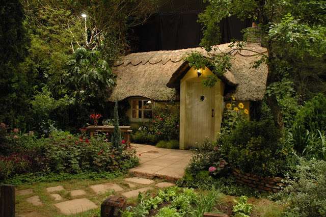 Een hut in het bos. online puzzel
