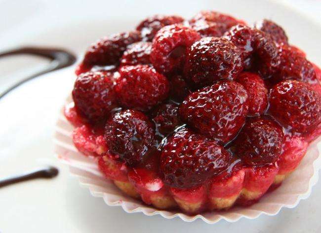 Cupcake med jordgubbar Pussel online