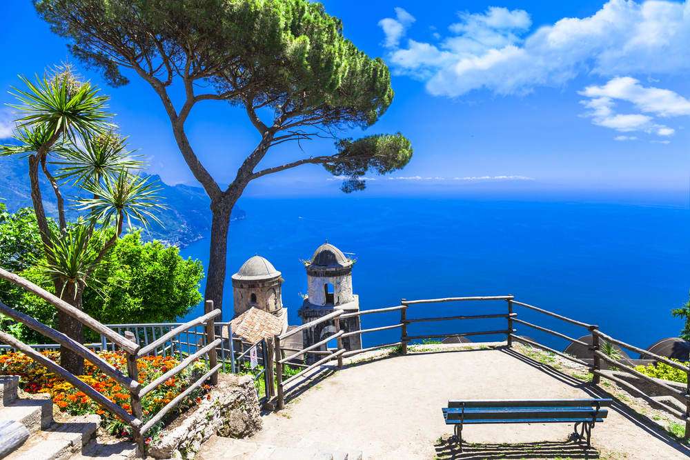 Uitzicht op zee vanaf Sorrento. online puzzel
